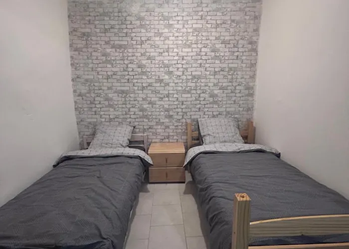 Апартаменты Rez-de-chaussee, Centre-ville Briatexte