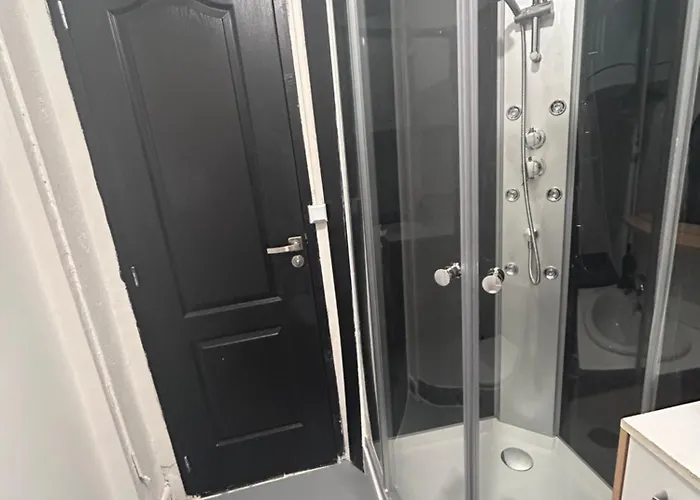 Rez-de-chaussee, Centre-ville * Briatexte